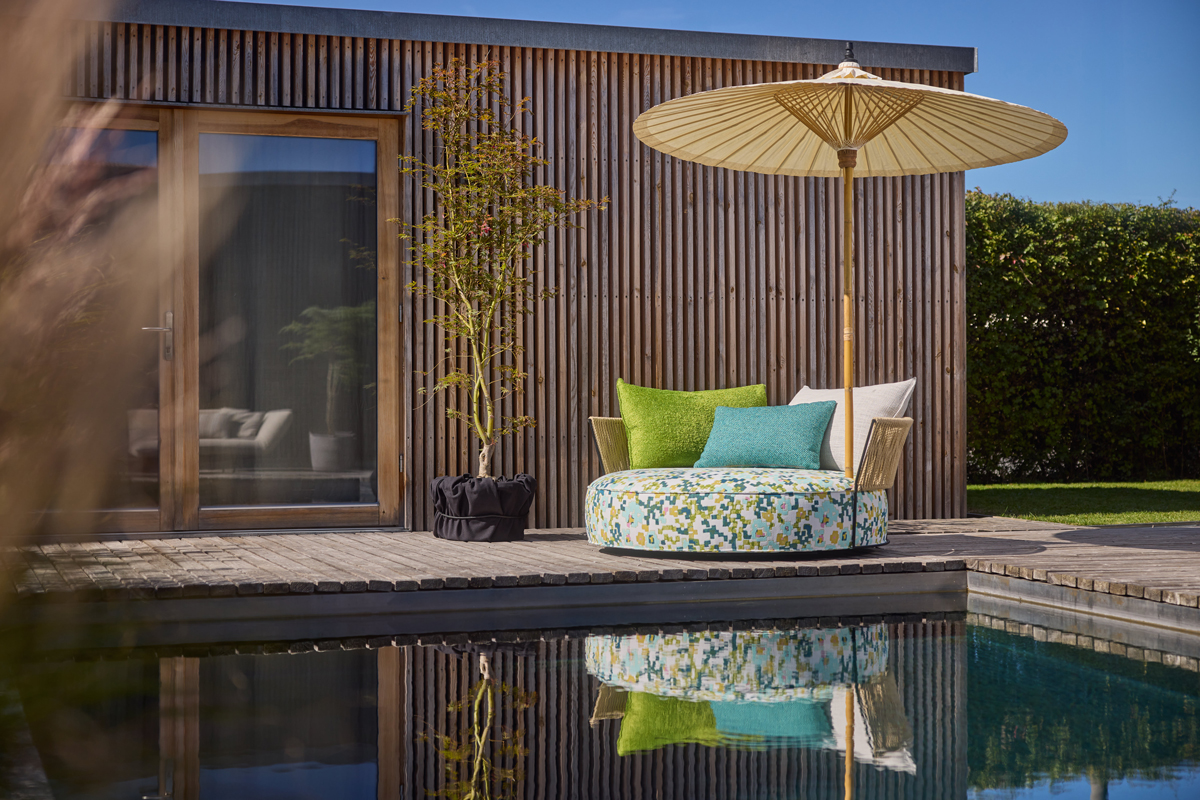 Island in the Sun: Extravagantes Wohnelement für den Außenbereich mit einem Hauch von Exotik.